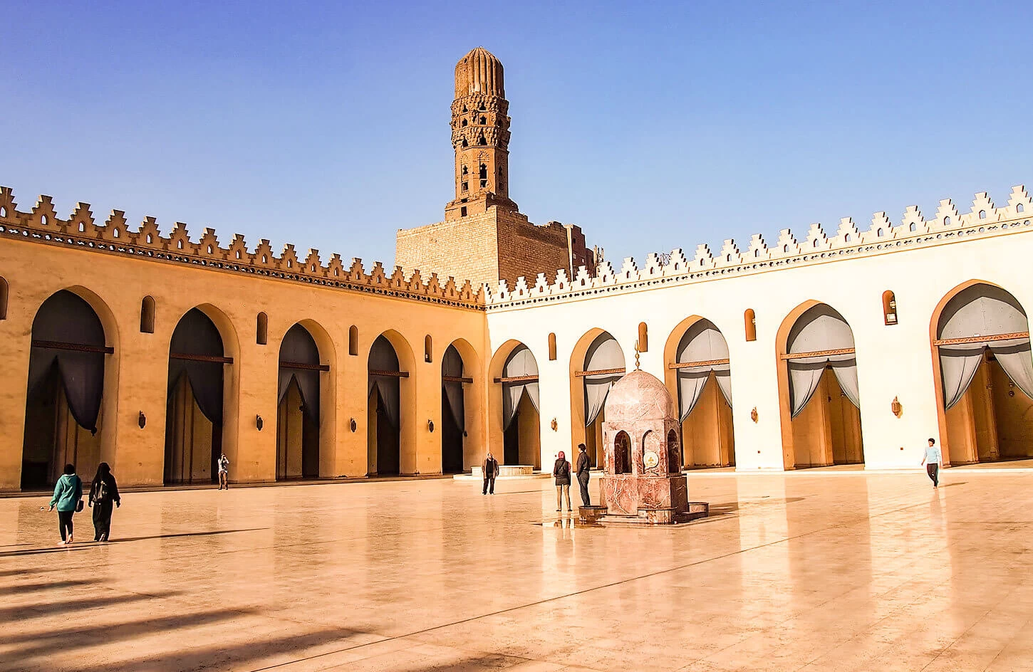 Explore the Wonders of Islamic Cairo Today