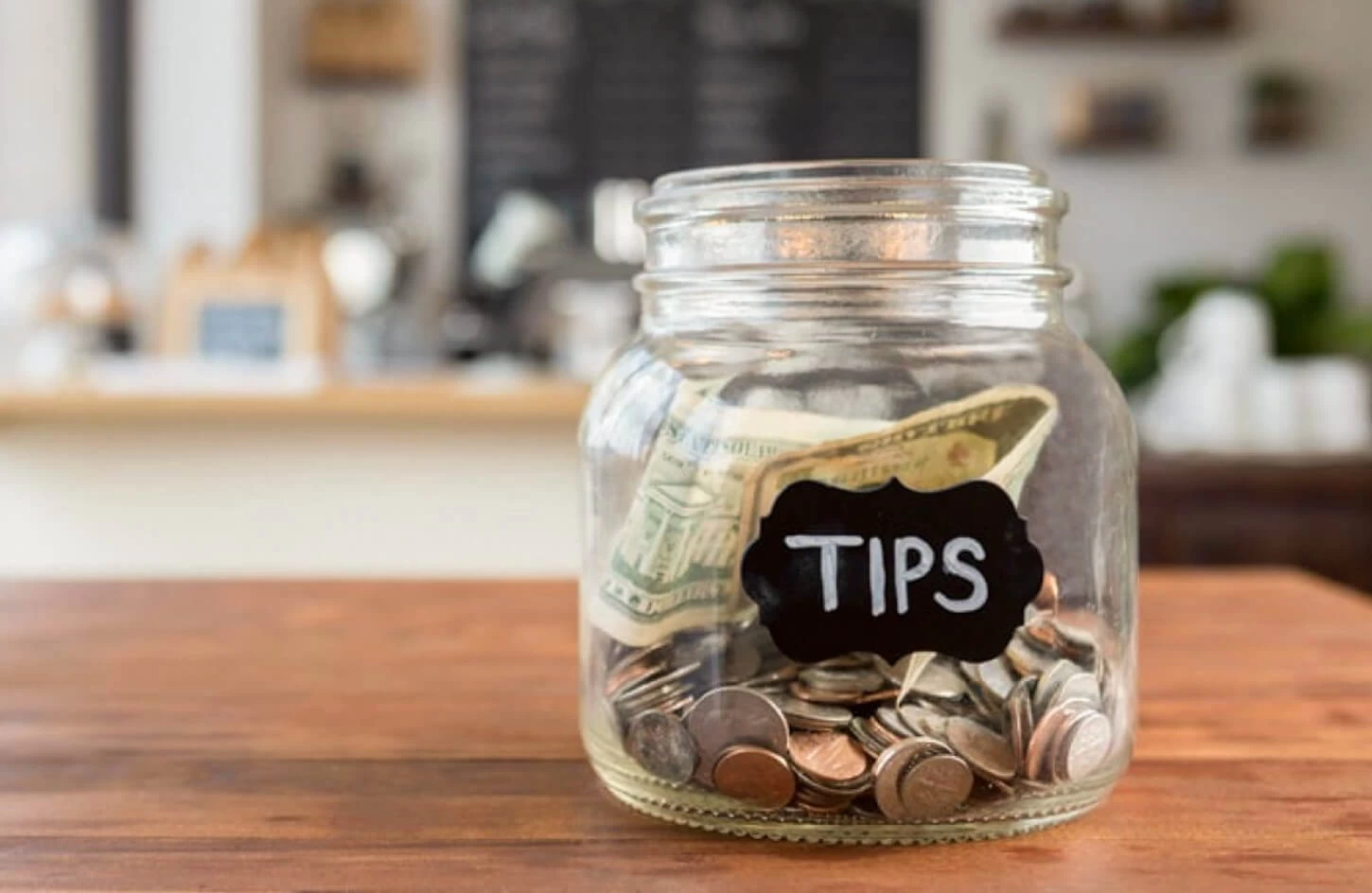 Tipping in Egypt: Customs & Gratuity Guidelines